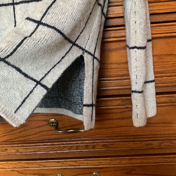 Madewell Windowpane Turtleneck - Picture 10 of 10